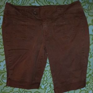 Ladies brown  cutoff khaki shorts